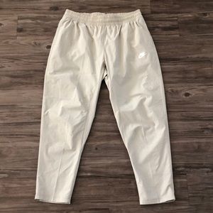 Nike Men’s Woven Utility Pants